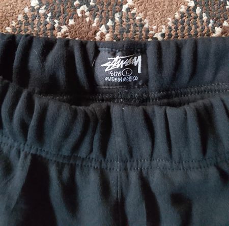 Shorts en polaire relookés Stussy 20 pièces