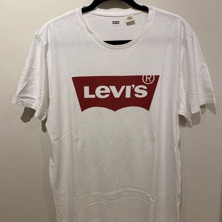 Levi's T-Shirts