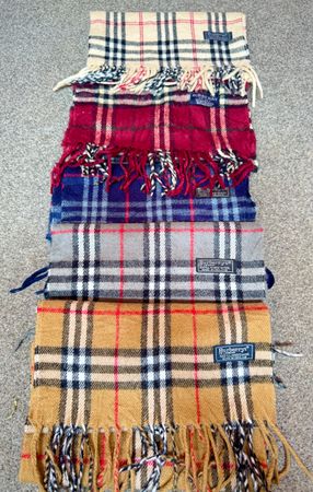 Écharpes Burberry