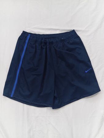 Shorts esportivos de marca