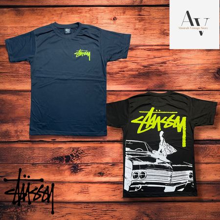 T-shirt noir à motifs inspirés du style Stussy rework crazy.
