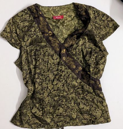 Custom handpick Tops, skirts and jeans