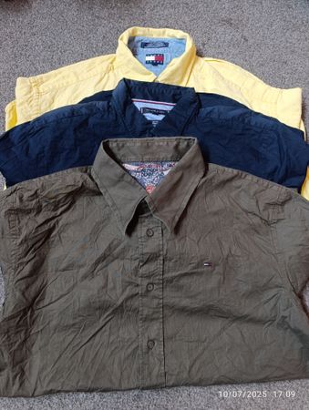 Tommy hilfiger button up shirt