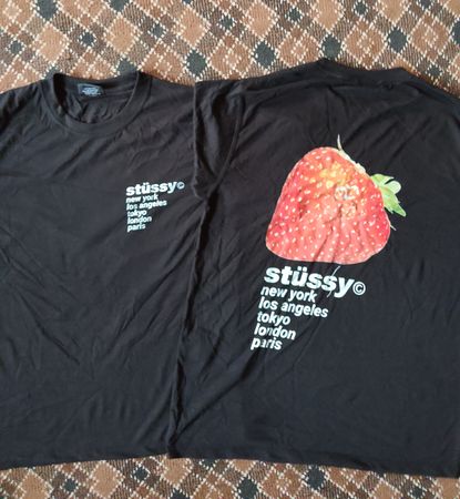 T-shirts noirs fraise relookés Stussy 20 pièces