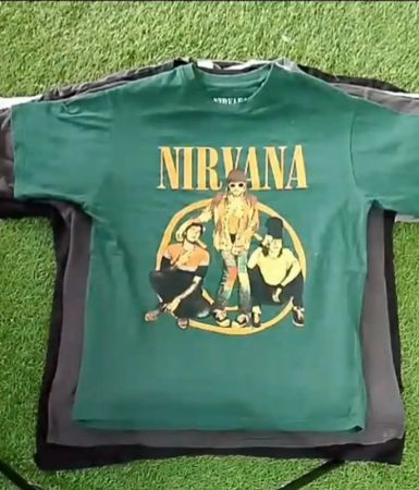 T-shirts graphiques vintage à couture unique | Impression des années 90 | Collection rare