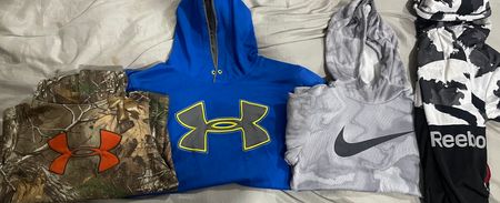 トラックジャケット