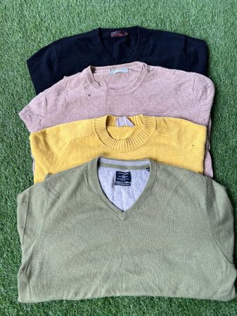 CASHMERE SWEATER