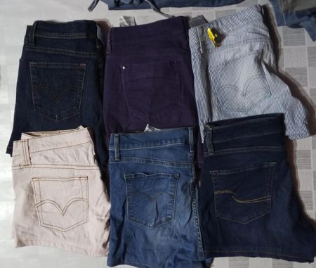 LEVI'S MINI SHORTS (MD 1194)
