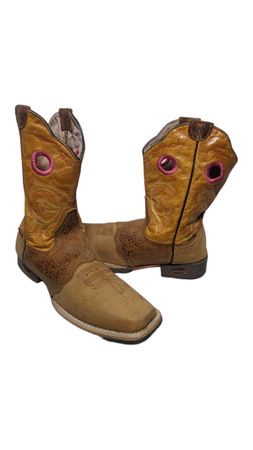 MV313# Kid's Size Cowboy boots.