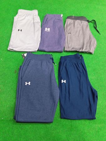 Under Armour Trousers and Capri