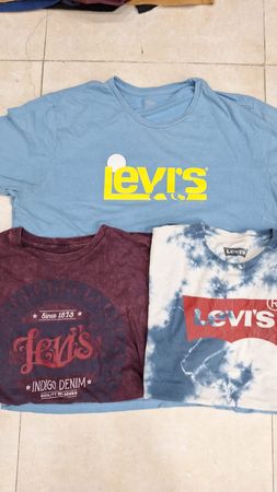 CT1202 Levi's T-shirts