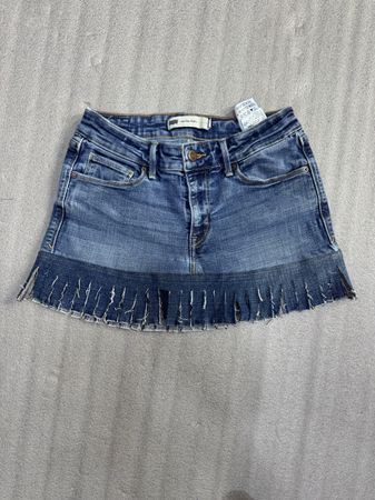 Levi’s Upcycled Skirt - Retro Shred
