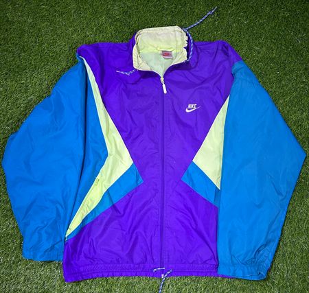ナイキのジャケット