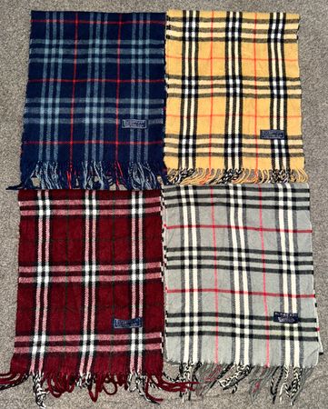 Écharpes Burberry