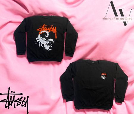 Sweatshirts scorpion retravaillés par Stussy