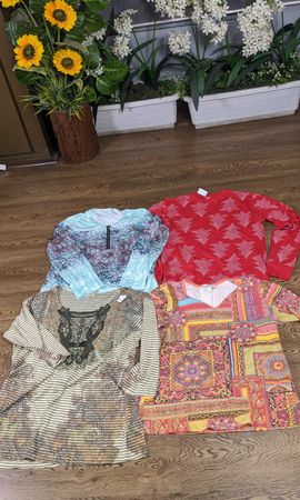 Camisetas de manga longa impressas e bonitas