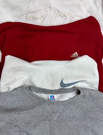 ブランドスウェットシャツ