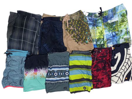 Tap out  hurrly quicksilver and mixt shorts