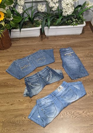 Fashion denim shorts