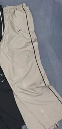 「ヴィンテージ ナイキ トラックパンツ」