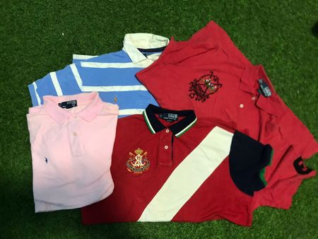 Polo collar and round neck t-shirt