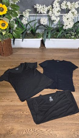 Camisetas negras lisas