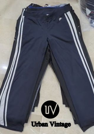 Authentic Nike Track pants 💯👖🤩🎉