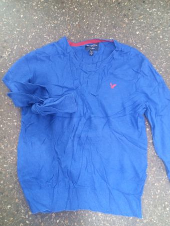 121  | American Eagle Sweater.