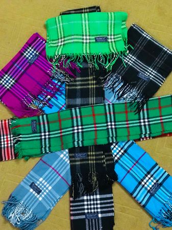 Cachecóis Burberry Premium