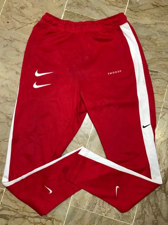 「プレミアムナイキトラックパンツ」