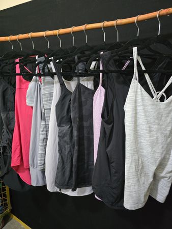 AV-0019 Lululemon Tops 10 Pcs