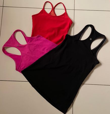 Lululemon Ensembles de débardeurs 2