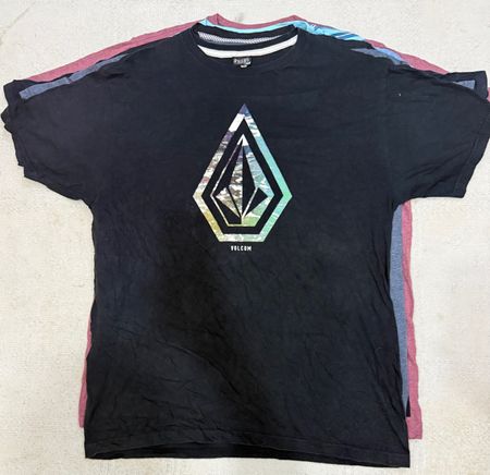 Volcom T shirts 20 pieces
