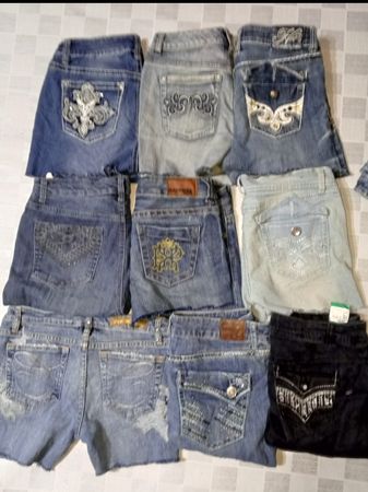 CATO AND OTHER BRAND MINI SHORTS (ID 605)