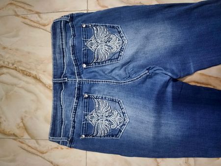 Jeans brodés et brodés sans marque