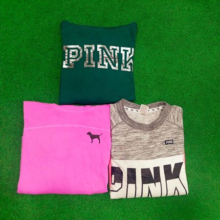 ピンクスウェットシャツ