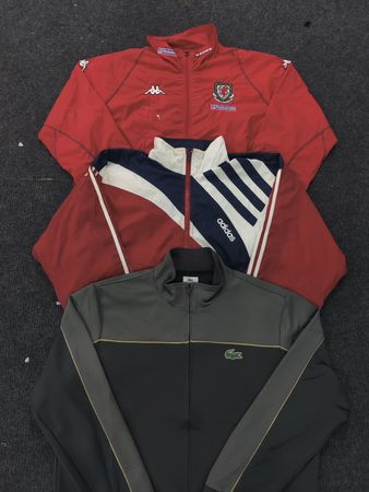 ビンテージブランドのトラックジャケット