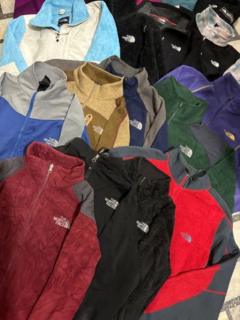 THE NORTH FACE FLEECE JACKET