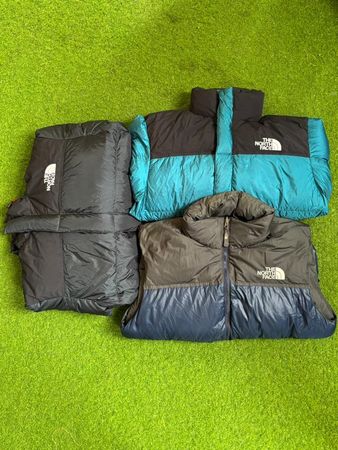 Die North Face Nuptse Daunen-Pufferjacke 700