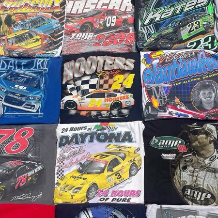 Unmarkiertes bedrucktes T-Shirt