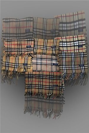 Écharpes Burberry en beige