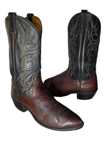 Gv 132 Famous Cowboy Boots