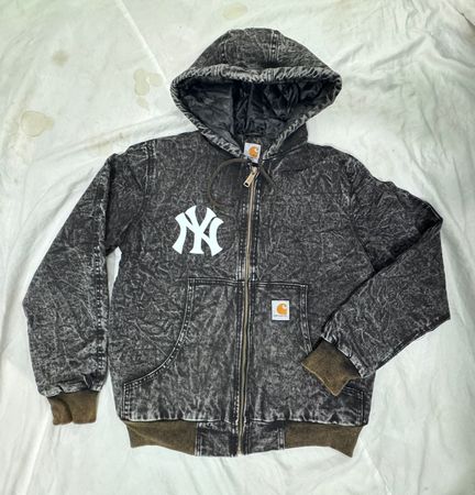 Rework Style Carhartt AcidWashed Jacket (yankees print)
