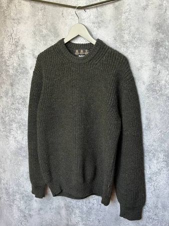 Pulls Barbour premium