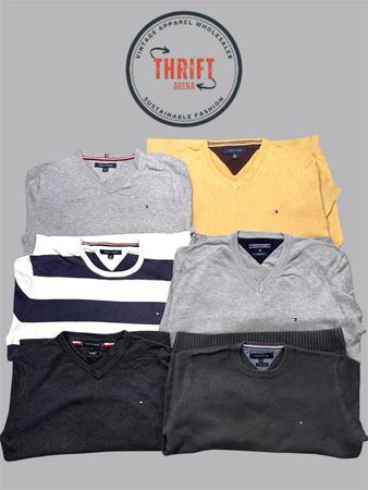 T1585 Tommy Hilfiger Sweaters