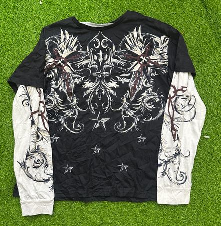 Y2K woman’s T-shirt