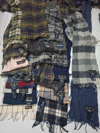 22x Barbour Vintage & Modern Scarves Joblot 🔥
Wool • Lambswool • Cashmere Mix • Heritage Checks • British Classic listing ID# 41