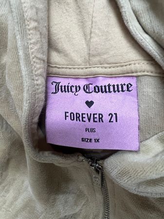 Juicy Couture Zippers & Sweatshirts
