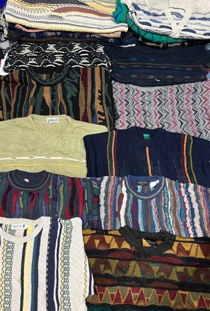 クージースタイルのセーター