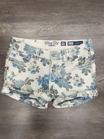 381 | Pantalones cortos Miss Mee reciclados y True Religion